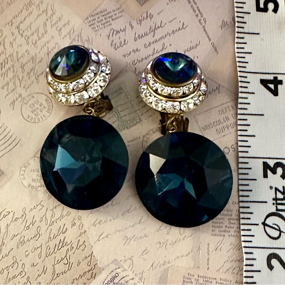 Vintage Massive Sapphire Blue Crystal Drop Earrings Clear Rhinestone Clip-Ons - Picture 6 of 6